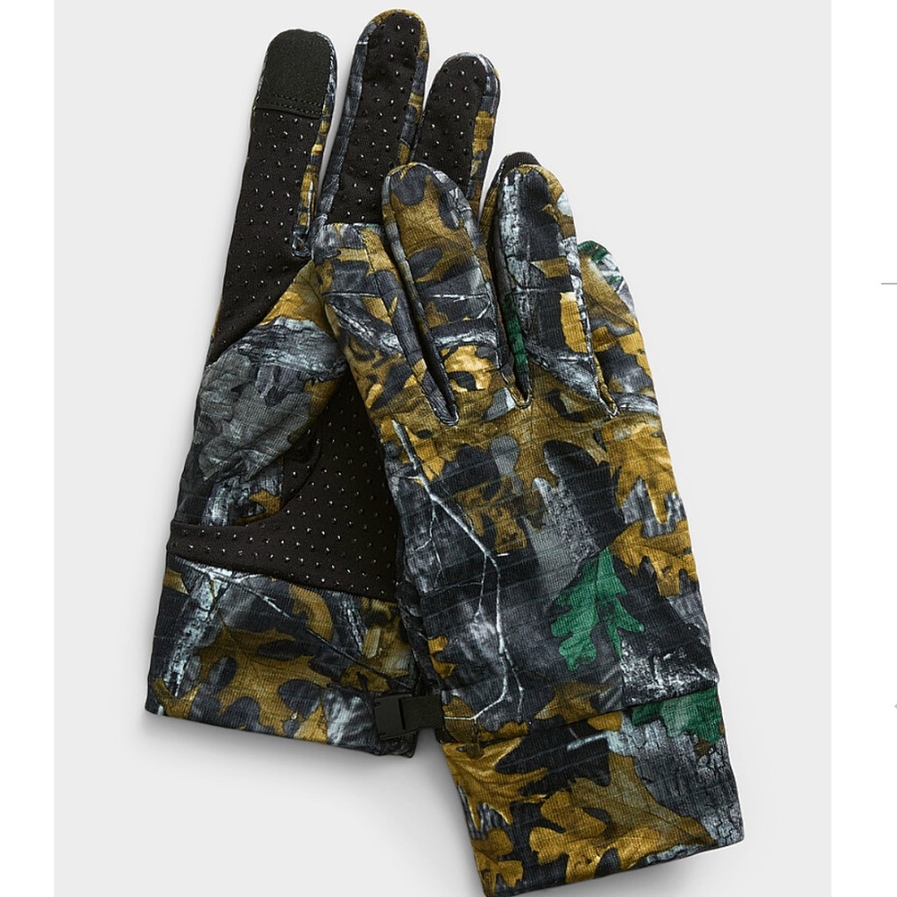 Technical camo thin gloves NWT